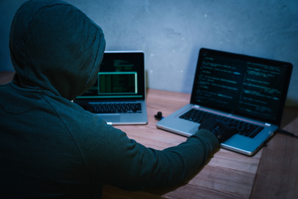 Владимир Путин подписал закон о борьбе с кибермошенничеством