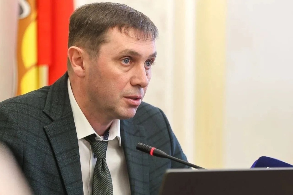 Сергей Петрин: за три года воронежским работникам ЖКХ передали 65 служебных квартир