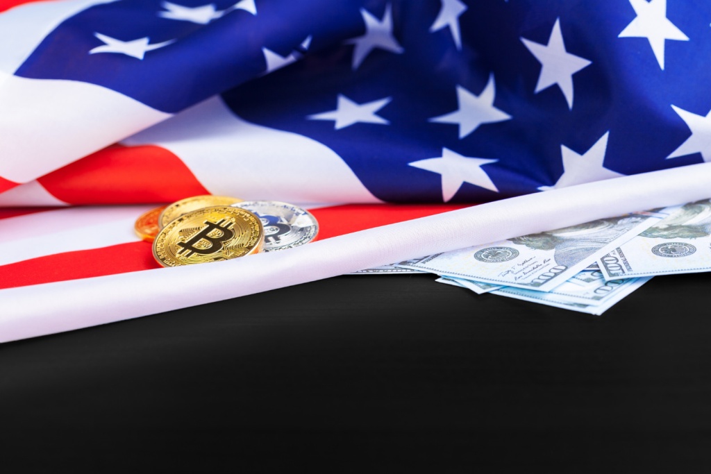 ФРС США отменяет ограничения для банков на операции с криптовалютами