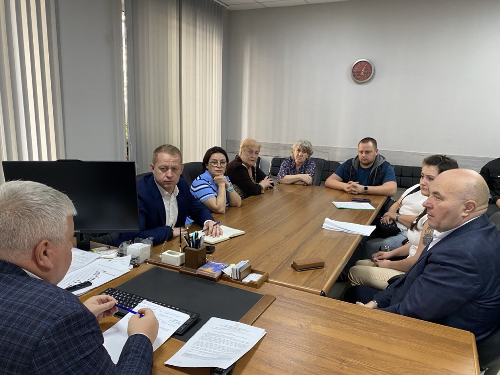 Уполномоченный главы Городского округа Пушкинский провела встречу с жителями дома № 49 на улице Октябрьской по поручению Максима Красноцветова