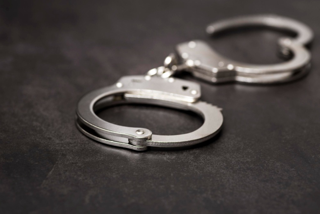 В Самаре бывший полицейский похитил с чужой банковской карты более 1,2 миллиона рублей