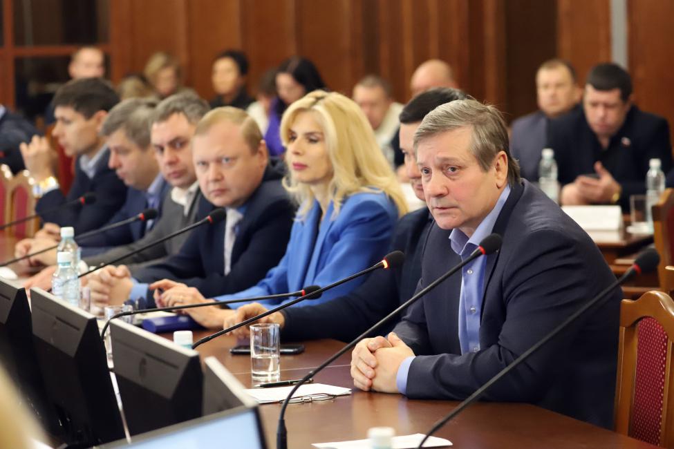 Депутаты ЗАКСа Новосибирской области поддержали кандидатуру Андрея Панфёрова на должность Уполномоченного по защите прав предпринимателей 